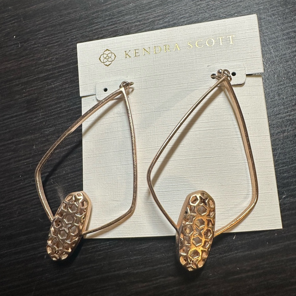 Kendra Scott Rose Gold Arianna Earrings - Picture 4 of 5